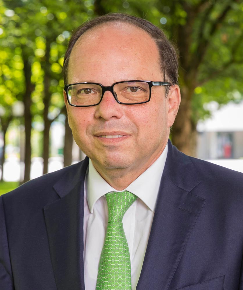 Dr. Thomas Szekeres Dr. Thomas Szekeres Plasmaspende